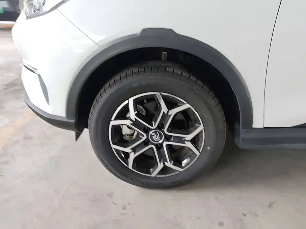 BYD Yuan Pro — миниатюра 23
