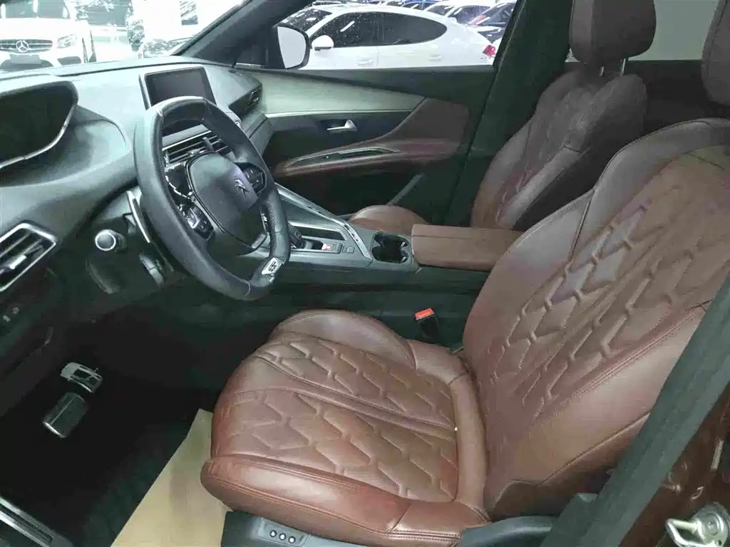 Peugeot 4008 — миниатюра 12