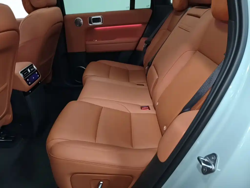 Li Auto Li L6 — миниатюра 17