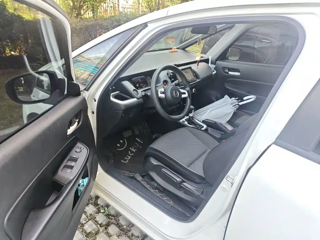 Honda Fit — миниатюра 12
