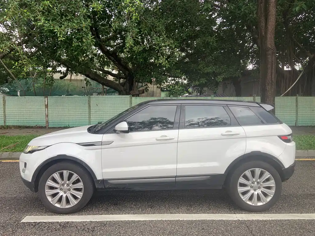 Land Rover Evoque — миниатюра 3