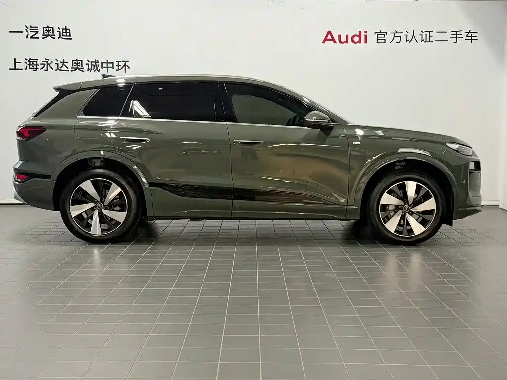Audi Q6L e-tron — миниатюра 3