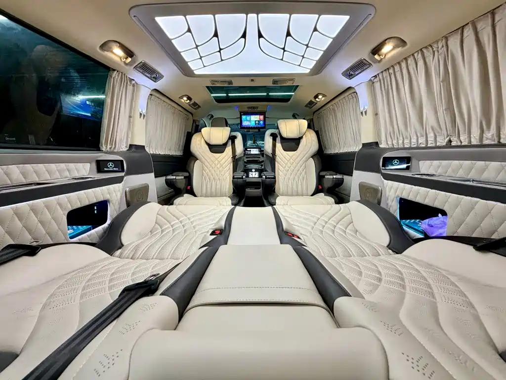 Mercedes-Benz V-Class — миниатюра 20