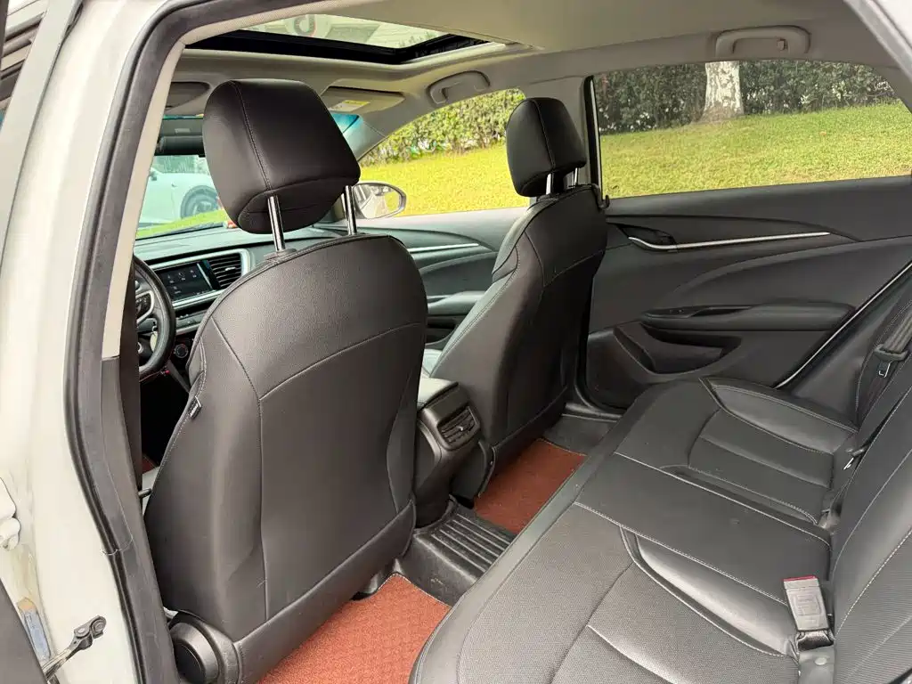 Buick Excelle — миниатюра 11