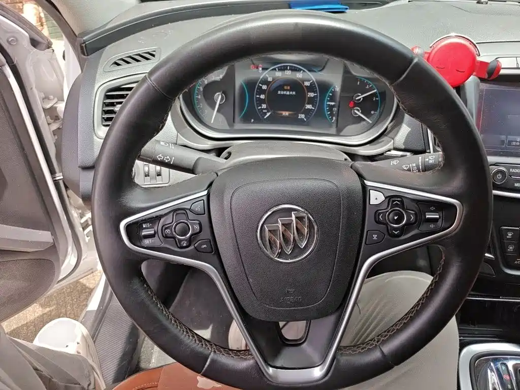 Buick Regal — миниатюра 3