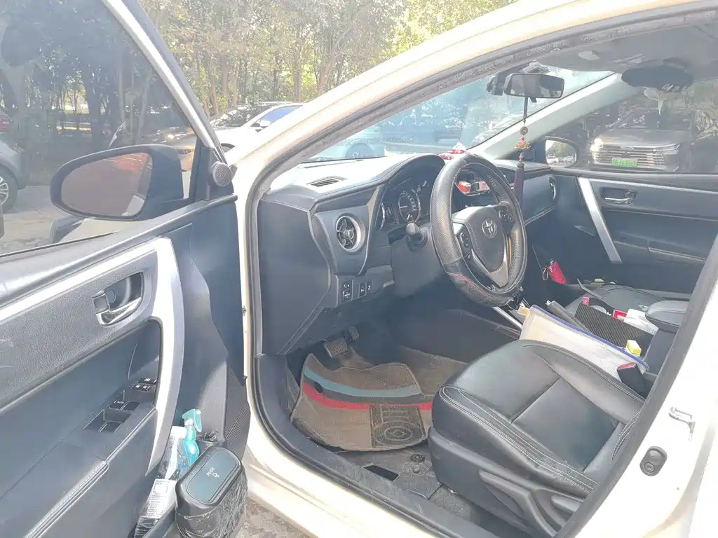 Toyota Corolla — миниатюра 14