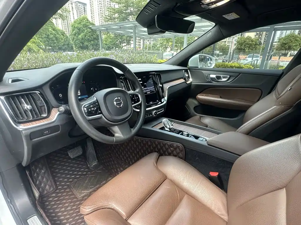 Volvo S60 — миниатюра 9