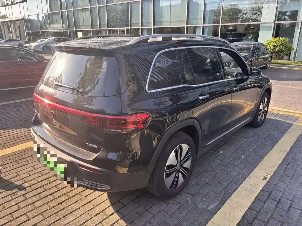 Mercedes-Benz EQB — миниатюра 2