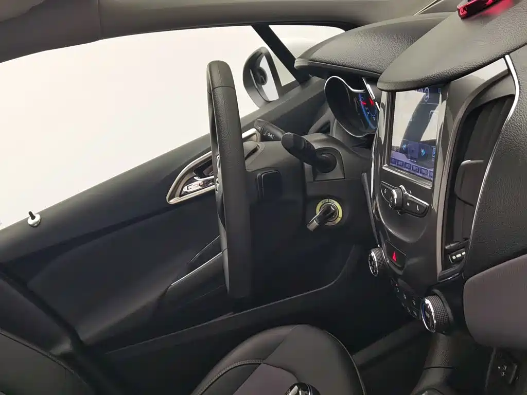 Chevrolet Cruze — миниатюра 22