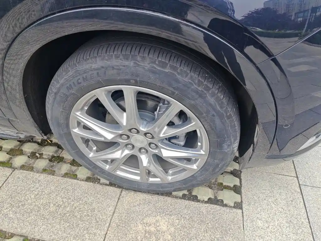 Buick Enclave — миниатюра 24
