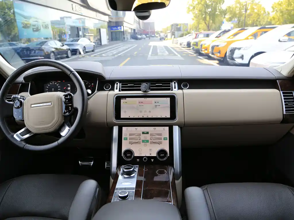 Land Rover Range Rover — миниатюра 10