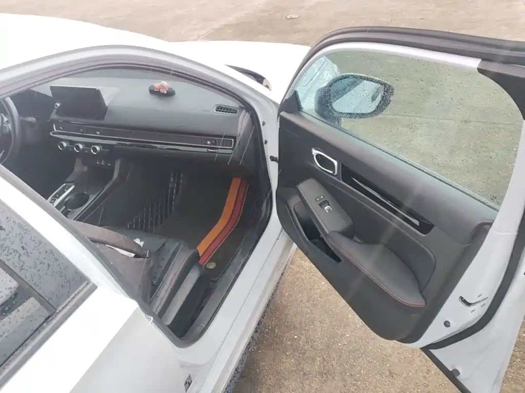 Honda Civic — миниатюра 9