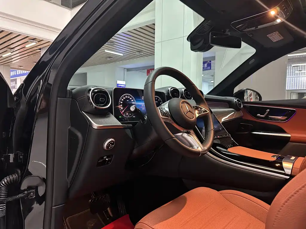 Mercedes-Benz GLC — миниатюра 10