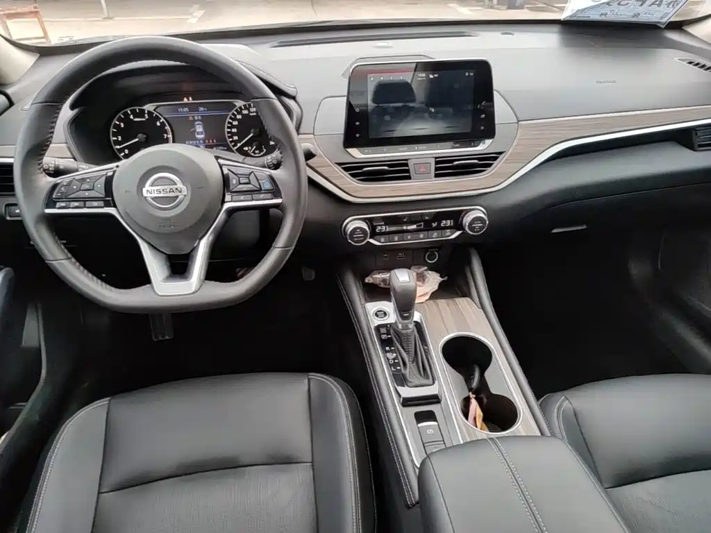 Nissan Teana — миниатюра 13