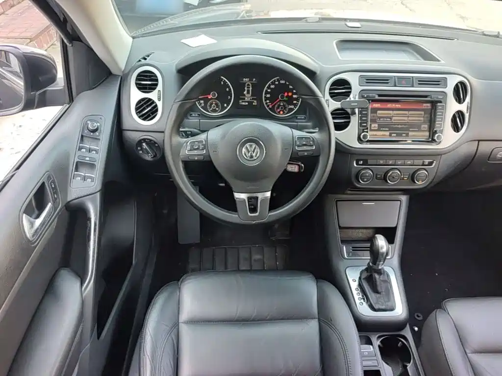 Volkswagen Tiguan — миниатюра 11