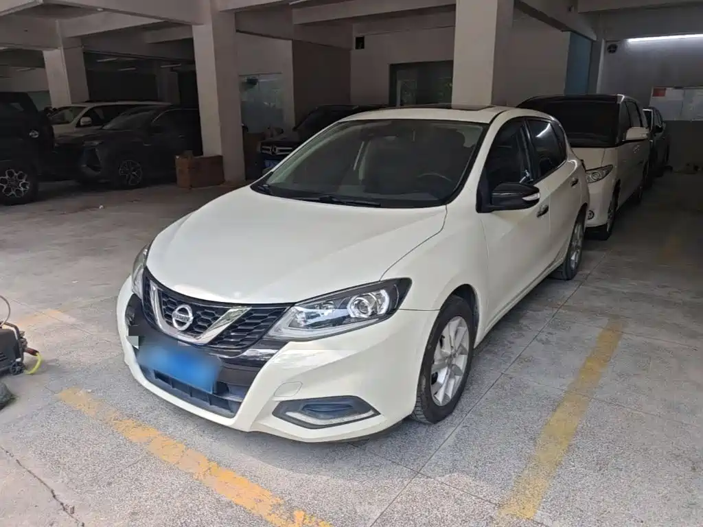 Nissan Tiida — миниатюра 2