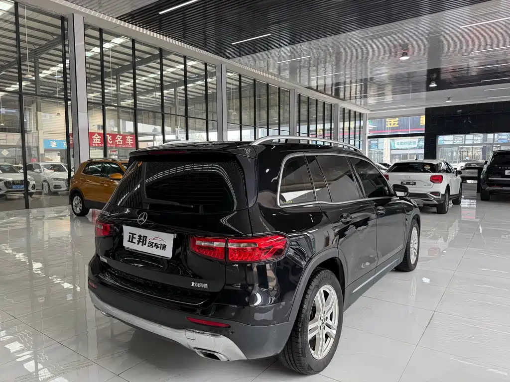 Mercedes-Benz GLB — миниатюра 5