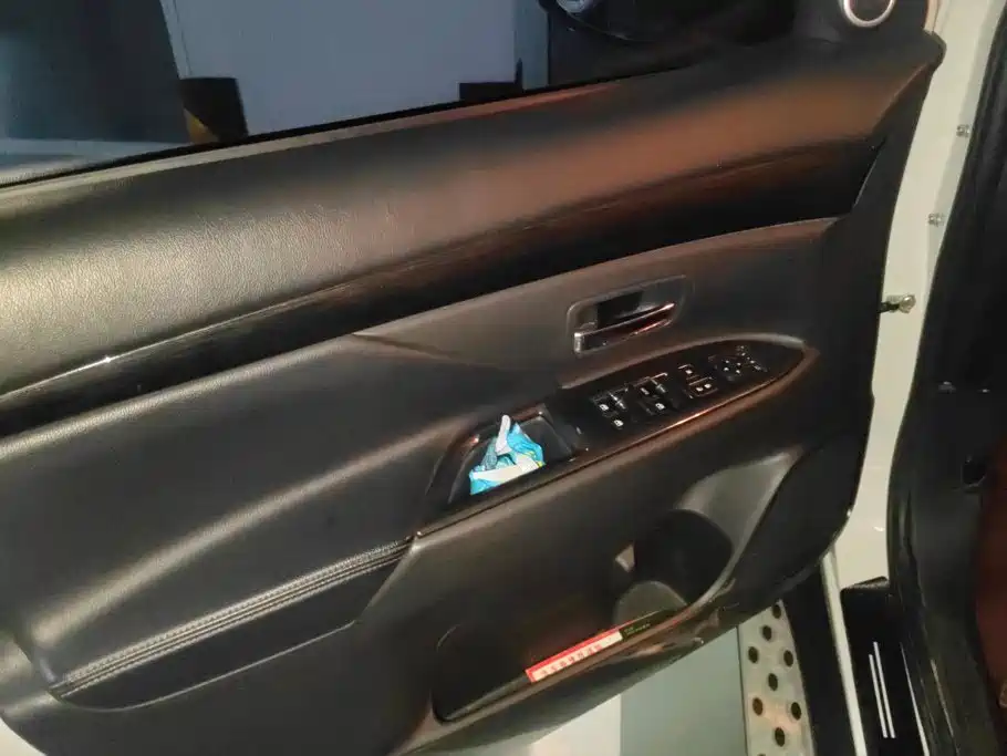 Mitsubishi Outlander — миниатюра 7