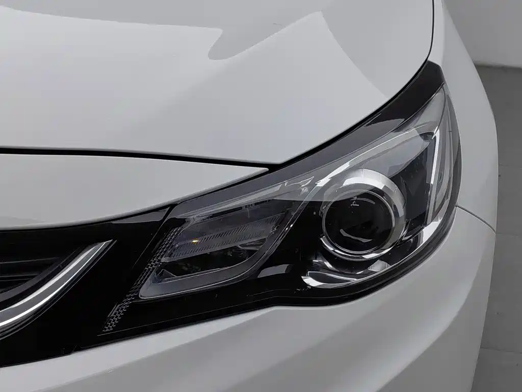 Chevrolet Malibu — миниатюра 7