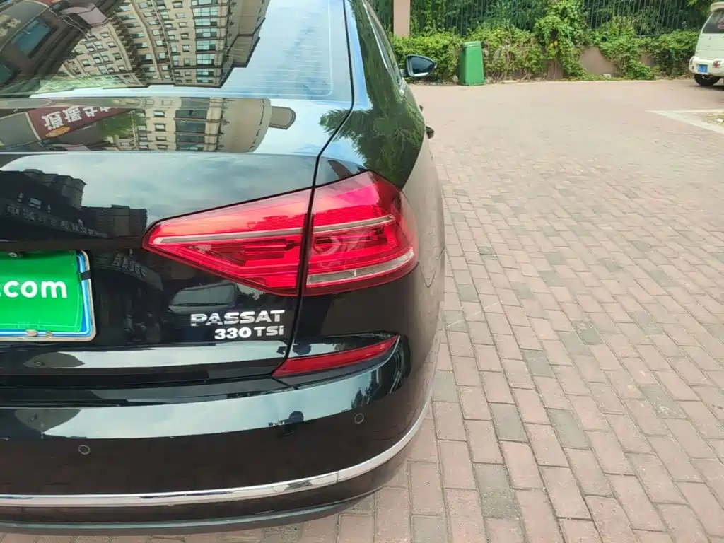Volkswagen Passat — миниатюра 8