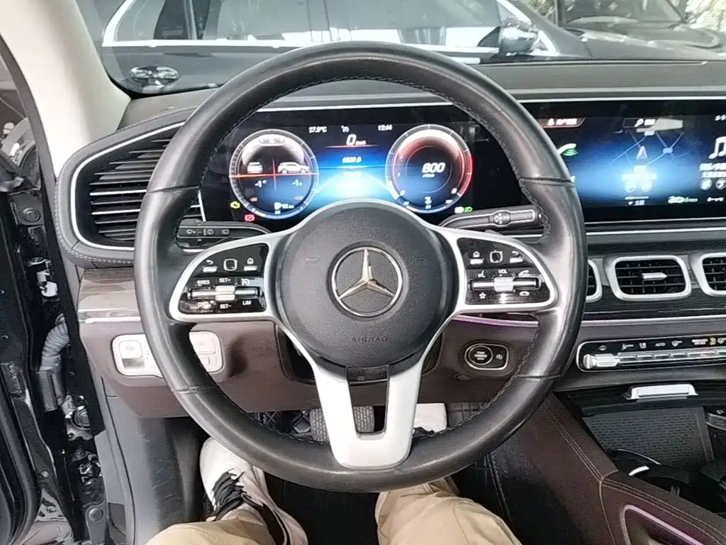 Mercedes-Benz GLE (Import) — миниатюра 11