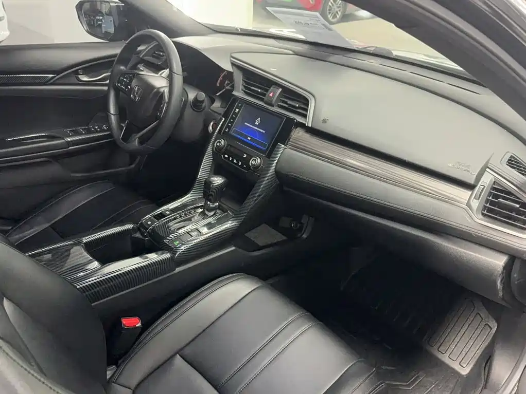 Honda Civic — миниатюра 9