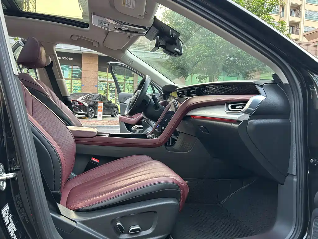 Hongqi Hongqi H5 — миниатюра 10