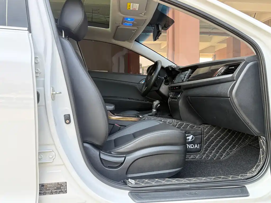 Hyundai Mistra — миниатюра 14