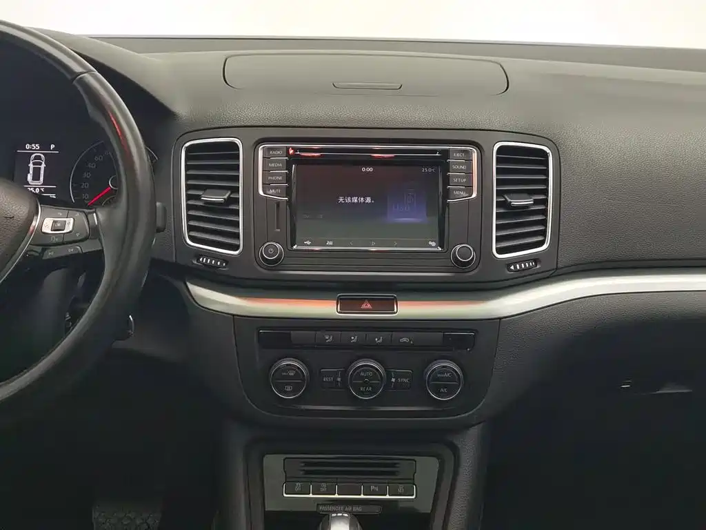 Volkswagen Sharan — миниатюра 12