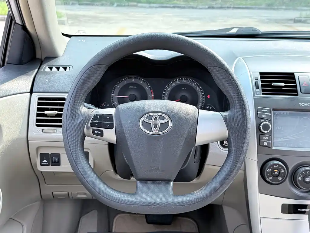 Toyota Corolla — миниатюра 13