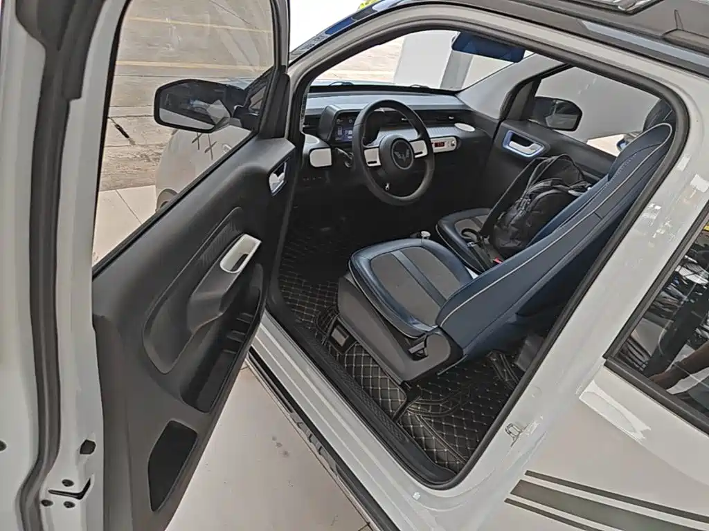 Wuling MINIEV — миниатюра 16
