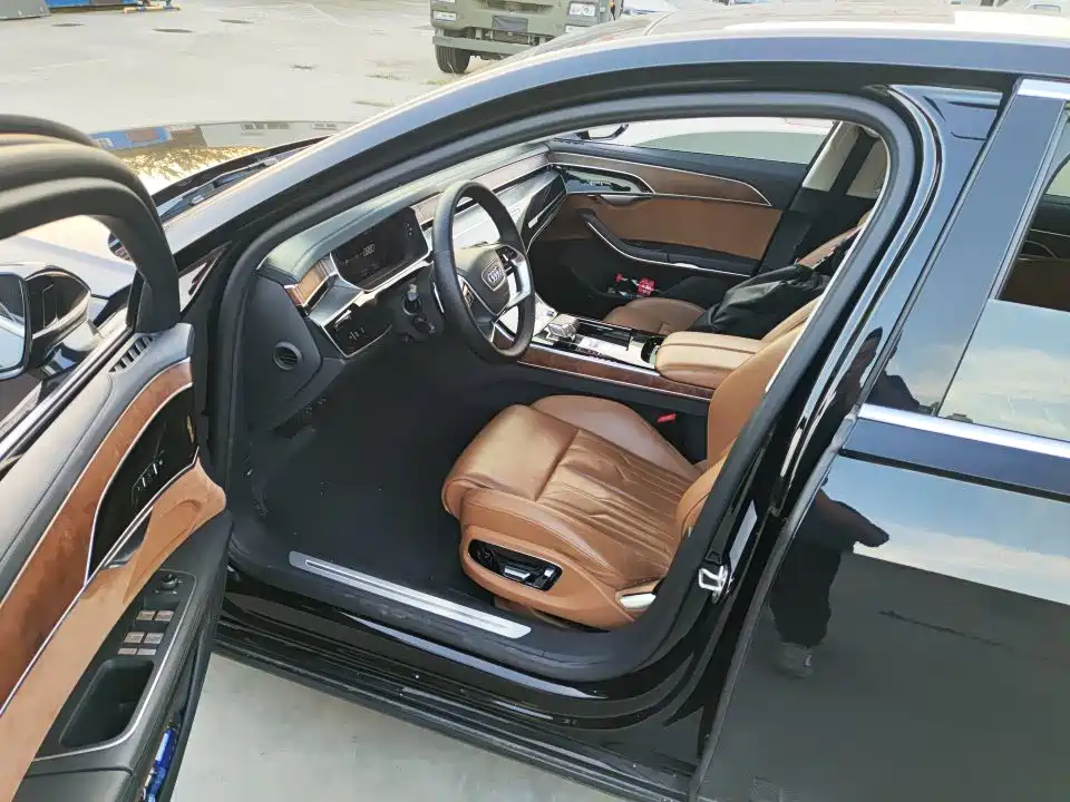 Audi A8 — миниатюра 3