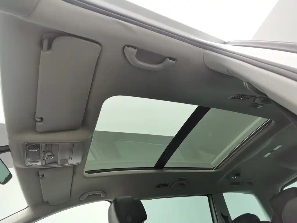 Volkswagen Sharan — миниатюра 14
