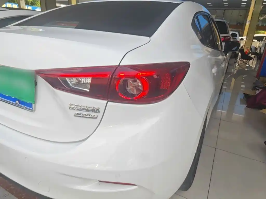Mazda 3 Axela — миниатюра 8