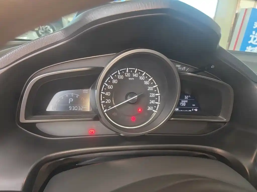 Mazda 3 Axela — миниатюра 12