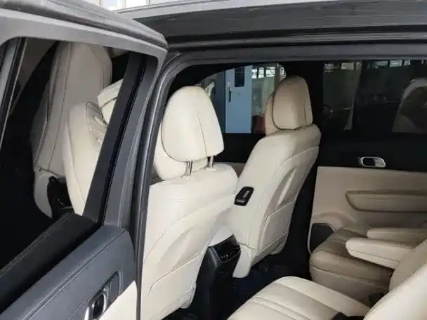 Li Auto Li ONE — миниатюра 4