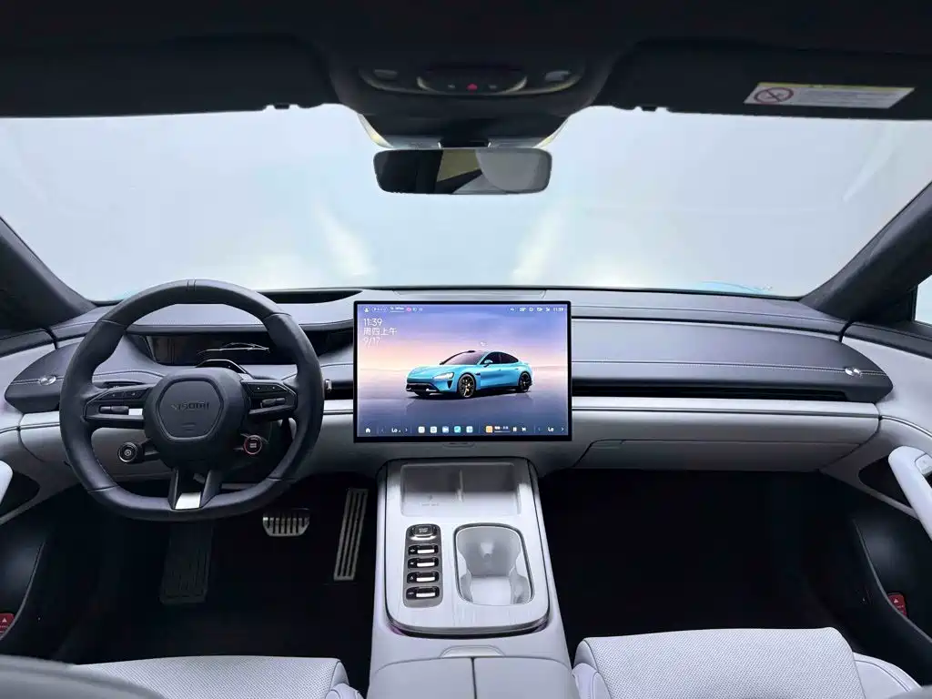 Xiaomi SU7 — миниатюра 10