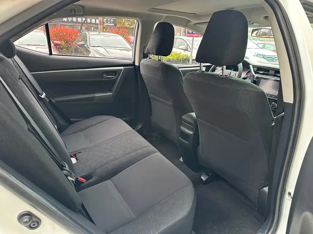 Toyota Corolla — миниатюра 11