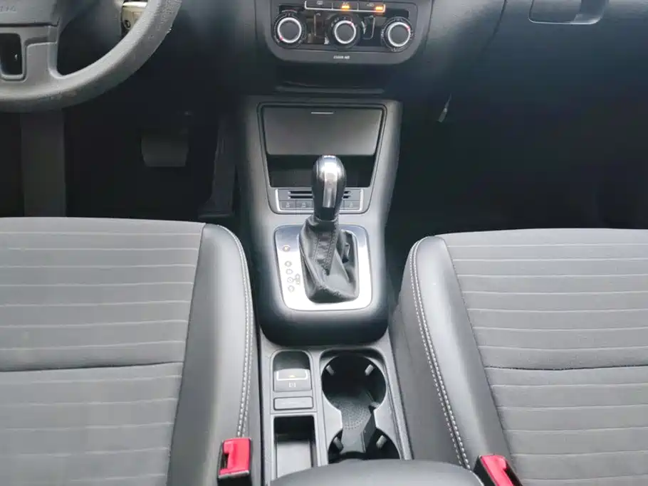 Volkswagen Tiguan — миниатюра 16