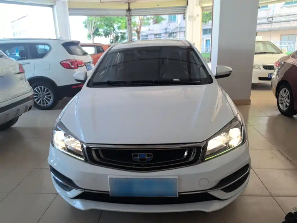 Geely Emgrand — миниатюра 3