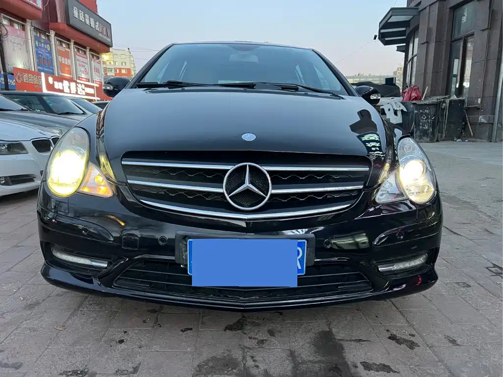 Mercedes-Benz R-Class — миниатюра 2