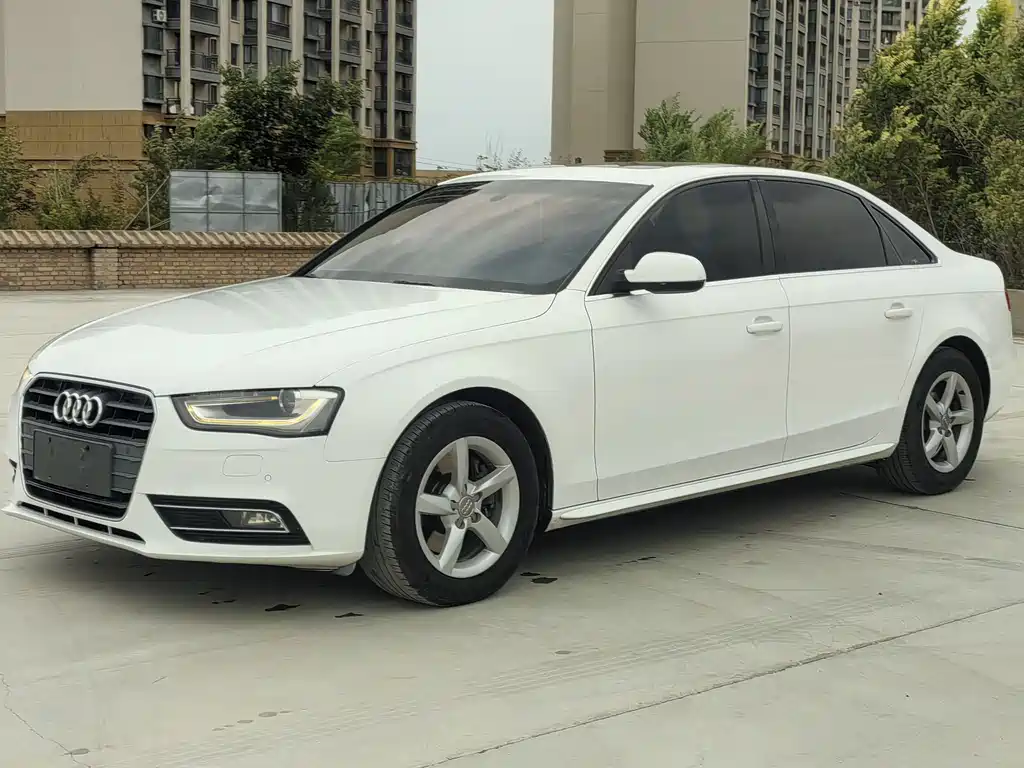 Audi A4L 2015