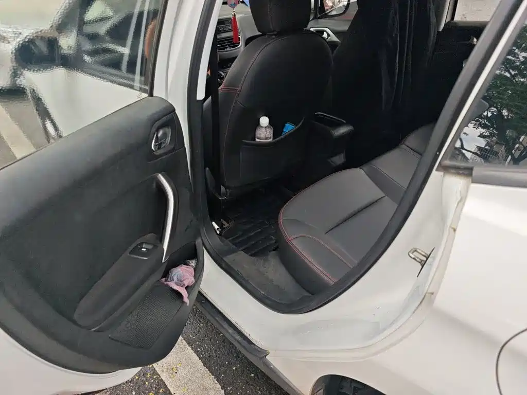 Peugeot 2008 — миниатюра 13