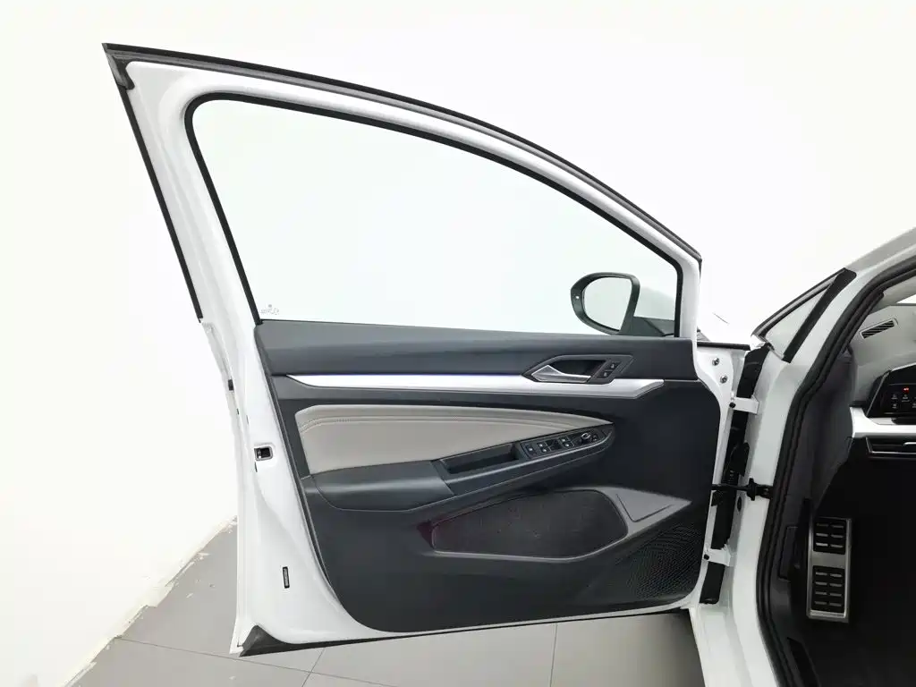 Volkswagen Golf — миниатюра 8