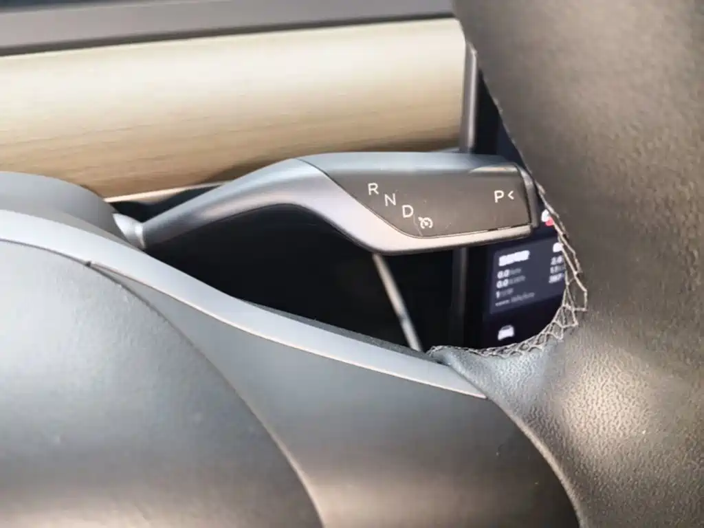 Tesla Model 3 — миниатюра 14
