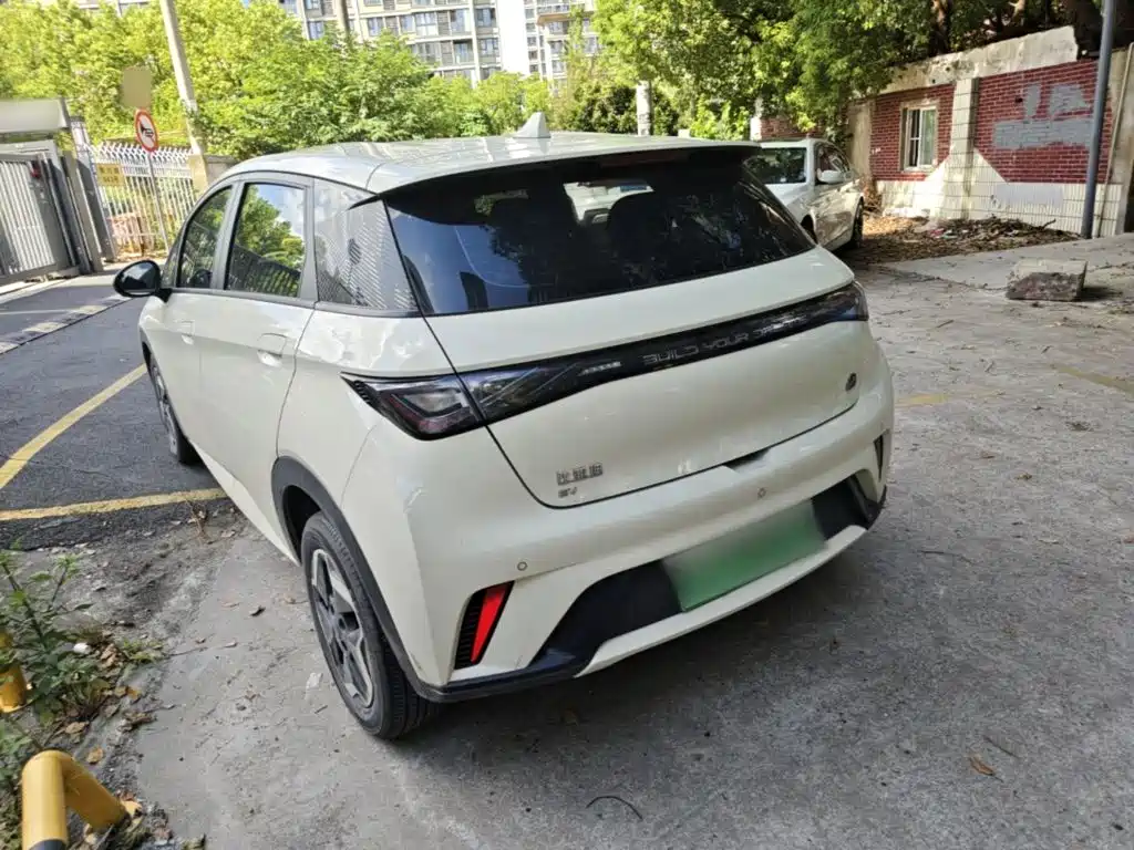 BYD Dolphin — миниатюра 5