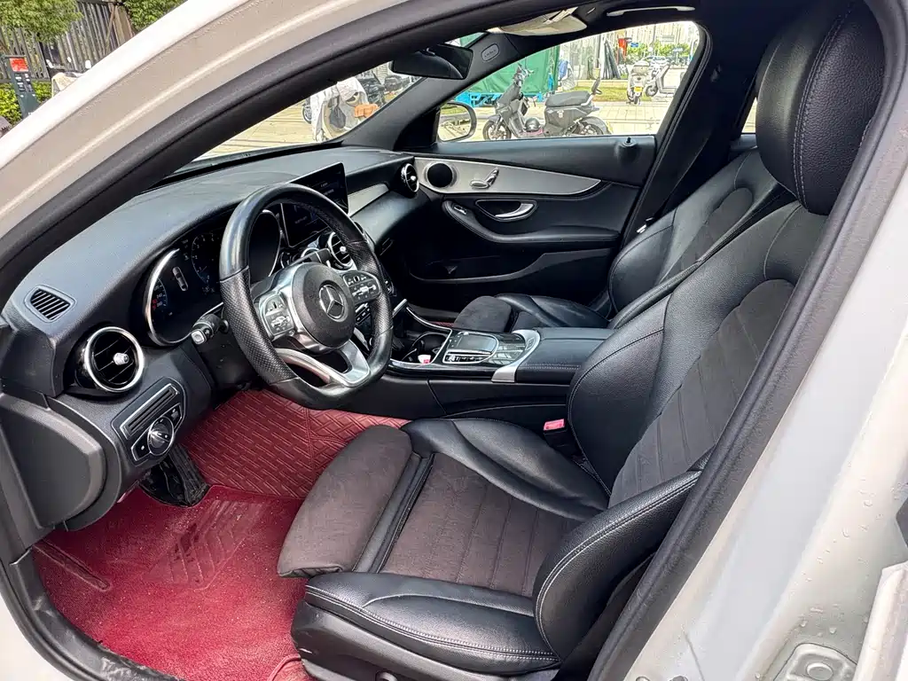 Mercedes-Benz C-Class — миниатюра 9