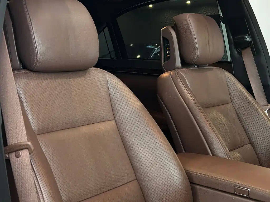 Mercedes-Benz S-Class — миниатюра 11