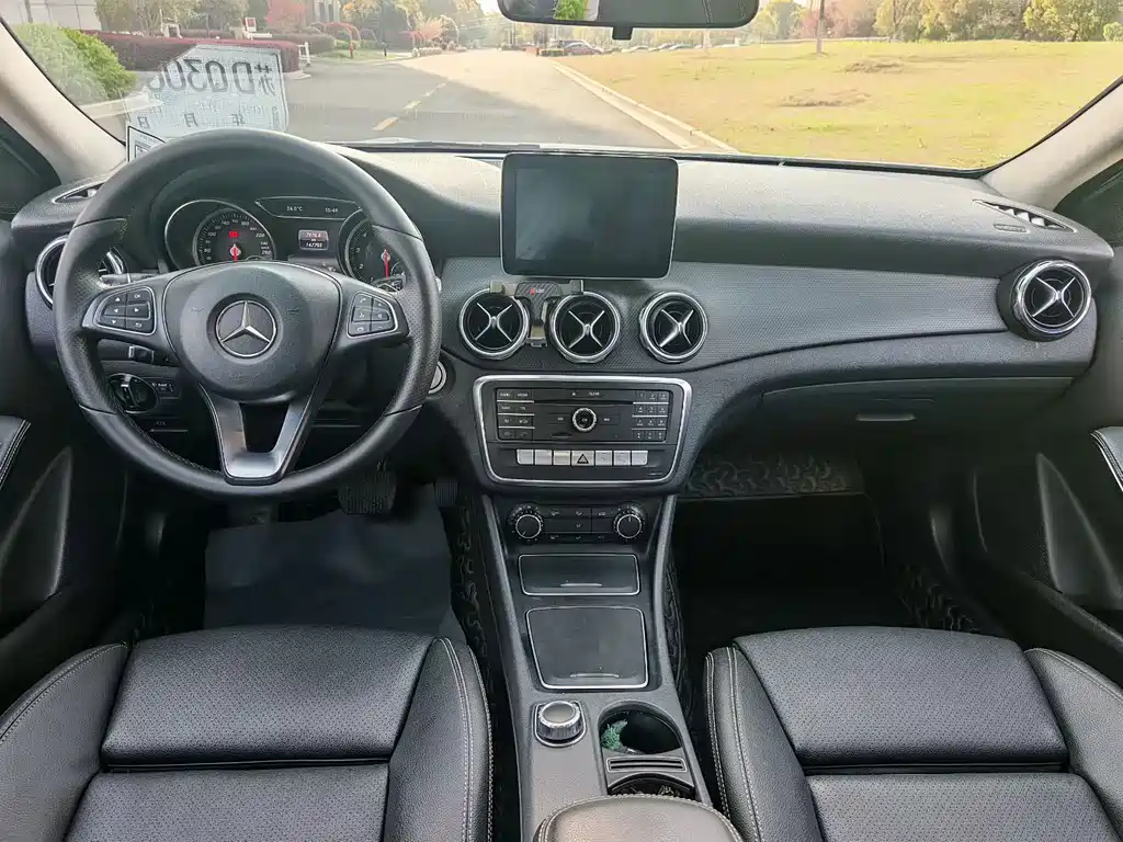 Mercedes-Benz GLA — миниатюра 4