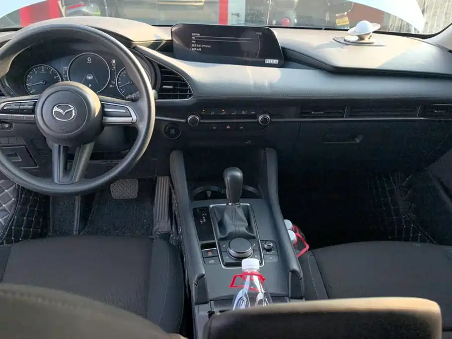 Mazda 3 Axela — миниатюра 12